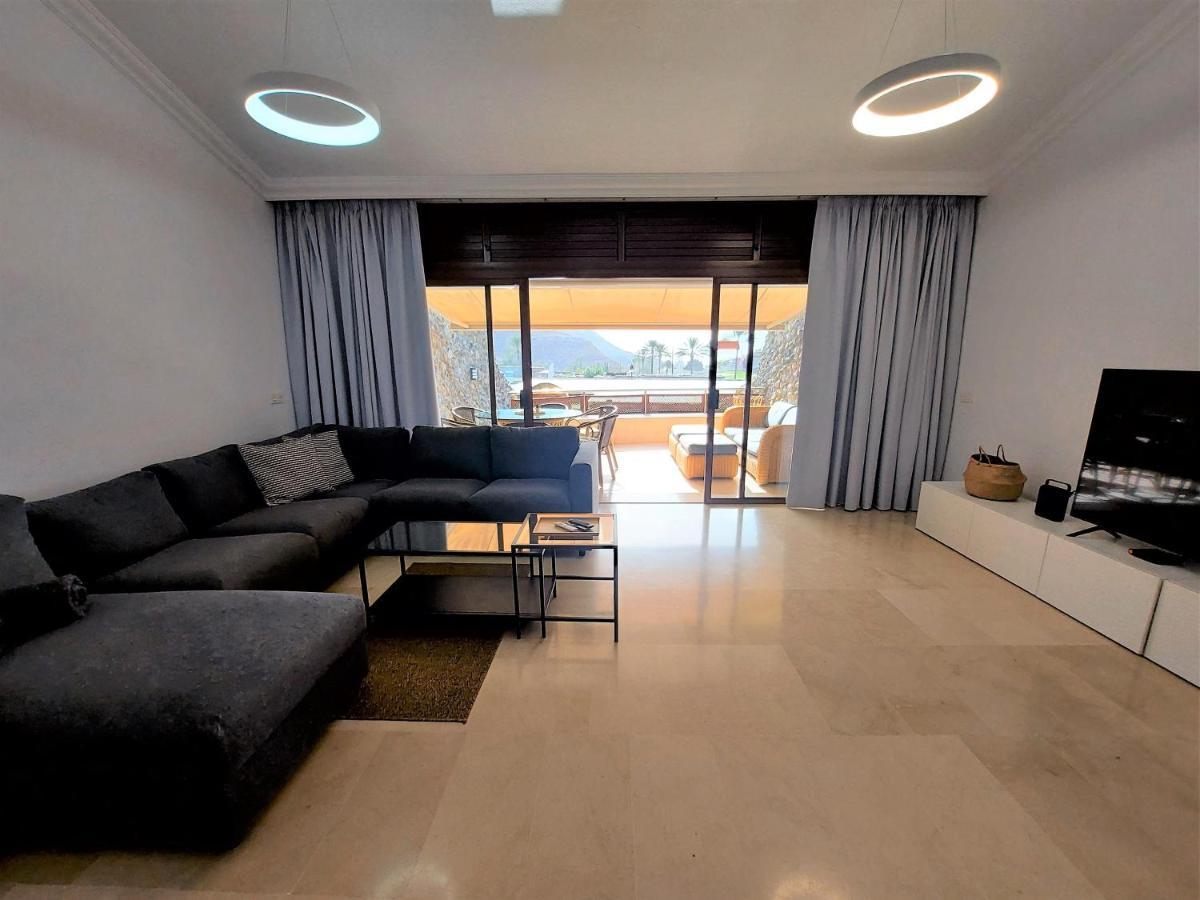 Villa Happiness - Luxury Chalet With Sea View ลาสปัลมาส เด กรานคานาเรีย ภายนอก รูปภาพ